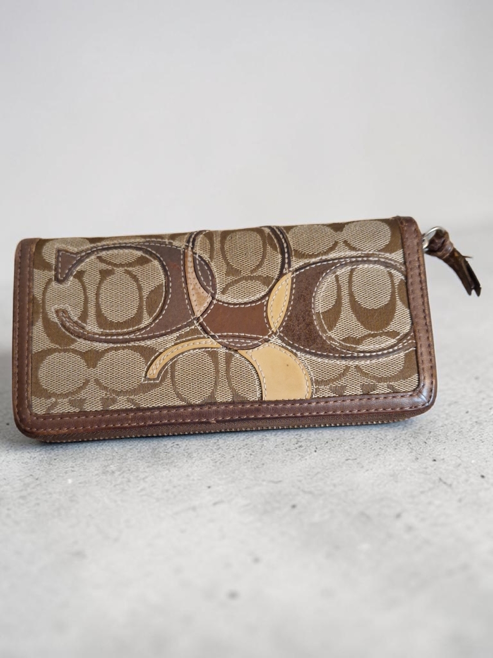 Coach Vintage Brown  Signature Zip Wallet